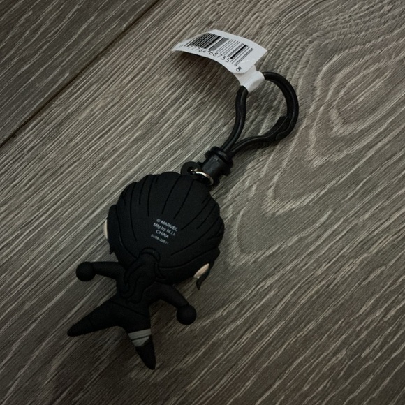 Marvel Echo Keychain - Picture 2 of 3